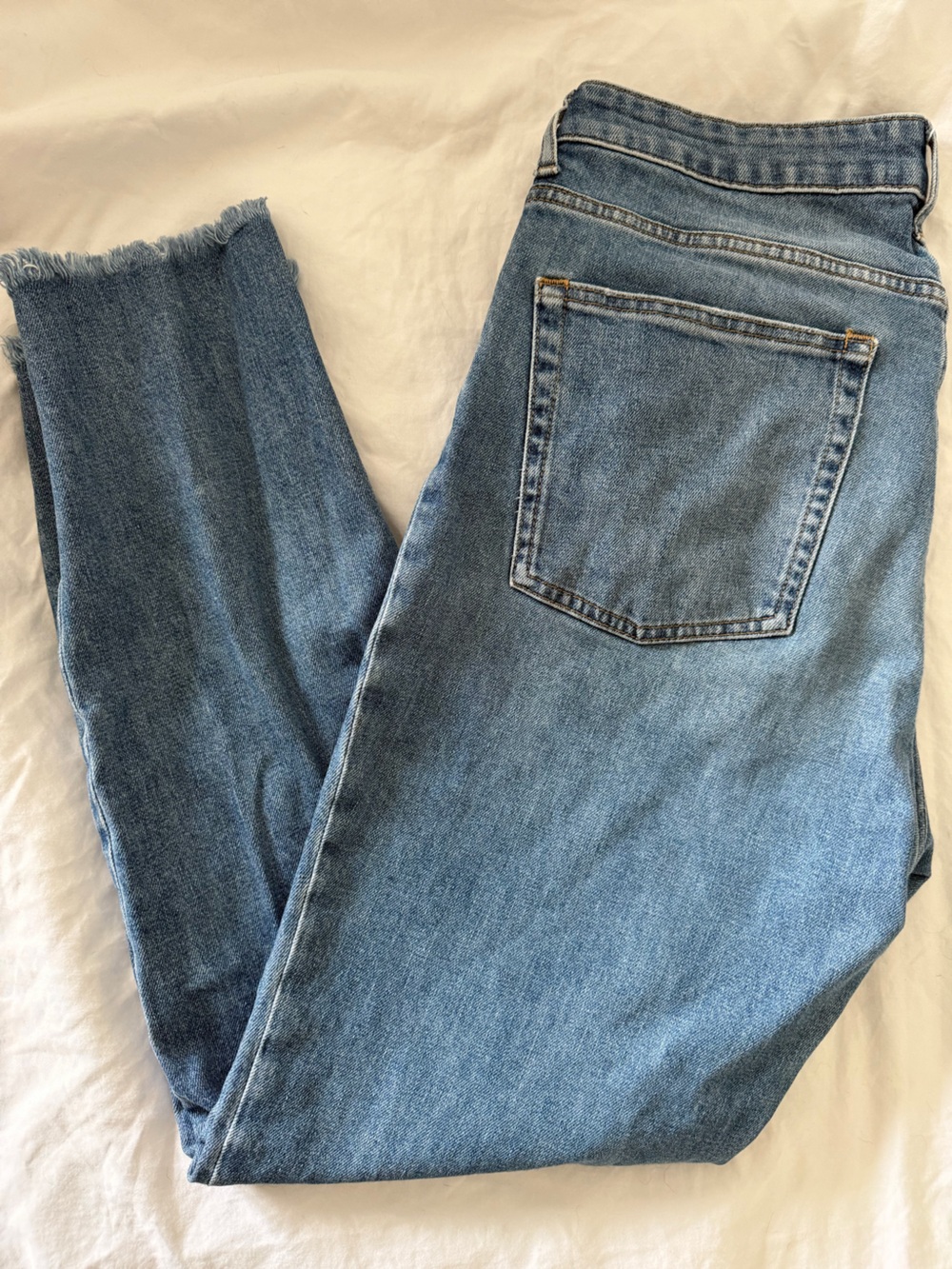 Everlane | Curvy Cheeky Straight Jean in Classic Blue